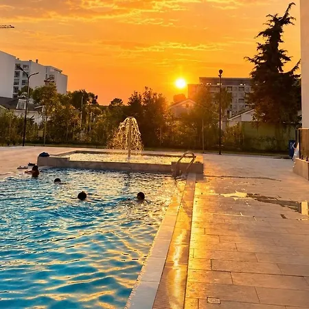 Hola Collection - Poolside Apartament *