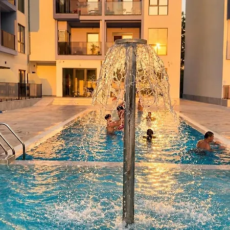 Hola Collection - Poolside * Golem (Tirana)